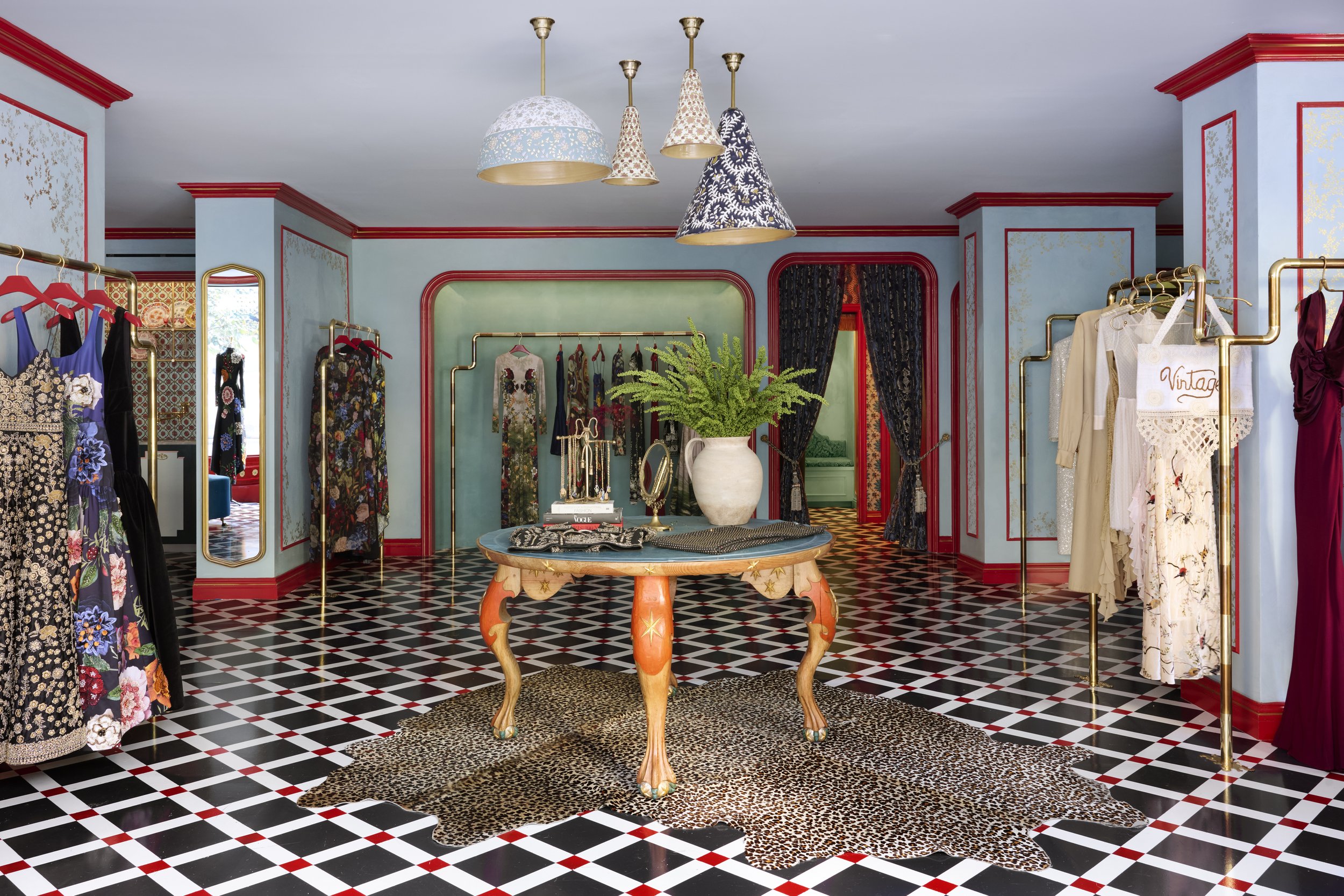 Alice + Olivia NYC | Theatrical Fashion Boutique